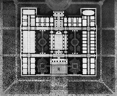 “Main Floor Plan [for a Supreme Court Building],” circa 1923. Bacon is thought to have based his plans on French architect Henri Labrouste’s plans for a Cour de Cassation, for which he won the Prix de Rome for architecture at the École des Beaux-Arts in 1824.